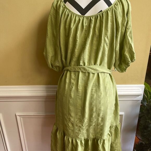 House of Tara green dress with elastic puff sleeves ruffle hem size 14 - Picture 3 of 10